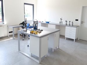 meble laboratyjne